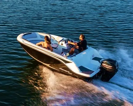 Star Boat Bayliner M 15 3 Star Boat Bayliner M 15 3
