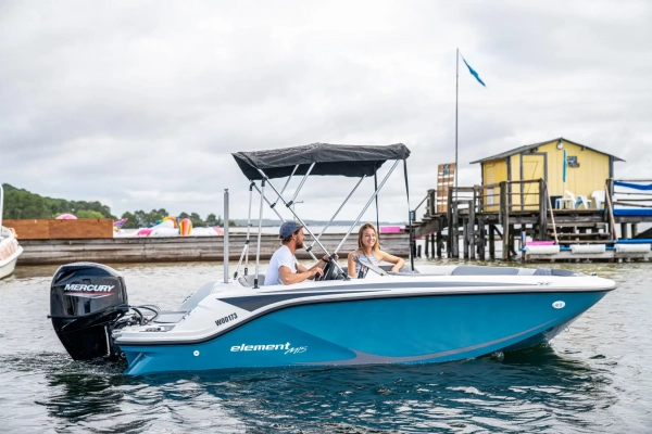 Star Boat Bayliner M 15 7 Star Boat Bayliner M 15 7