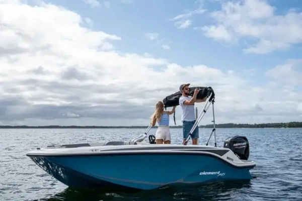 Star Boat Bayliner M 15 9 Star Boat Bayliner M 15 9