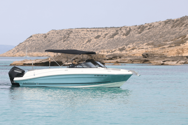Star Boat Bayliner VR 6 Bowrider (3) Star Boat Bayliner VR 6 Bowrider (3)