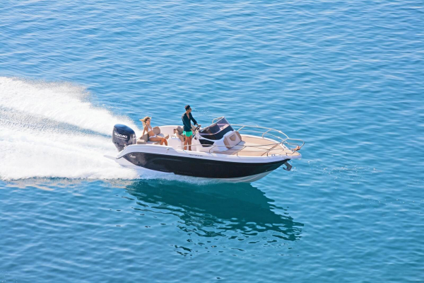Star Boat Cala D Or RANIERI NEXT 240 SH 1 (7) Star Boat Cala D Or RANIERI NEXT 240 SH 1 (7)