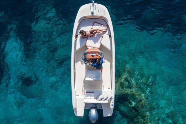 Star Boat Invictus FX200 Cala Dor 21 Star Boat Invictus FX200 Cala Dor 21