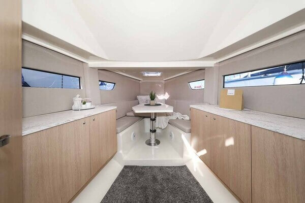 Star Boat Nuva m9 cabin (10) Star Boat Nuva m9 cabin (10)