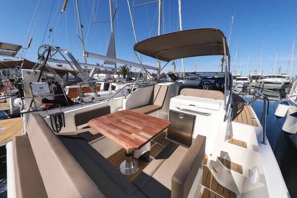 Star Boat Nuva m9 cabin (7) Star Boat Nuva m9 cabin (7)