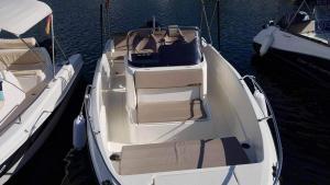 Star Boat Quicksilver 605 b 1