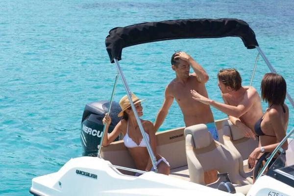 Star Boat-Quicksilver-675-sundeck (13)