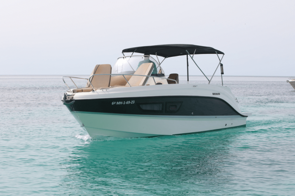 Star Boat Quicksilver 805 Sundeck (1) Star Boat Quicksilver 805 Sundeck (1)