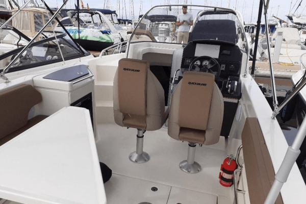 Star Boat Quicksilver 805 Sundeck (7) Star Boat Quicksilver 805 Sundeck (7)