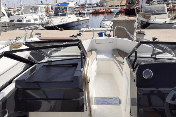 Star Boat Quicksilver Activ 605 Bowrider (8) Star Boat Quicksilver Activ 605 Bowrider (8)
